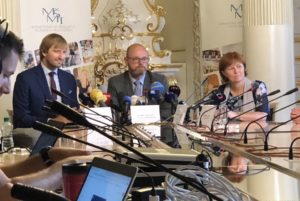 Tisková konference ministra Plagy a ministra Vojtěcha